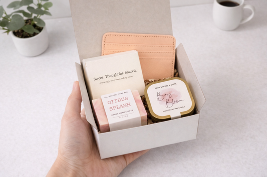 Modern Lifestyle Gift Set – Card Holder, Candle & Treat